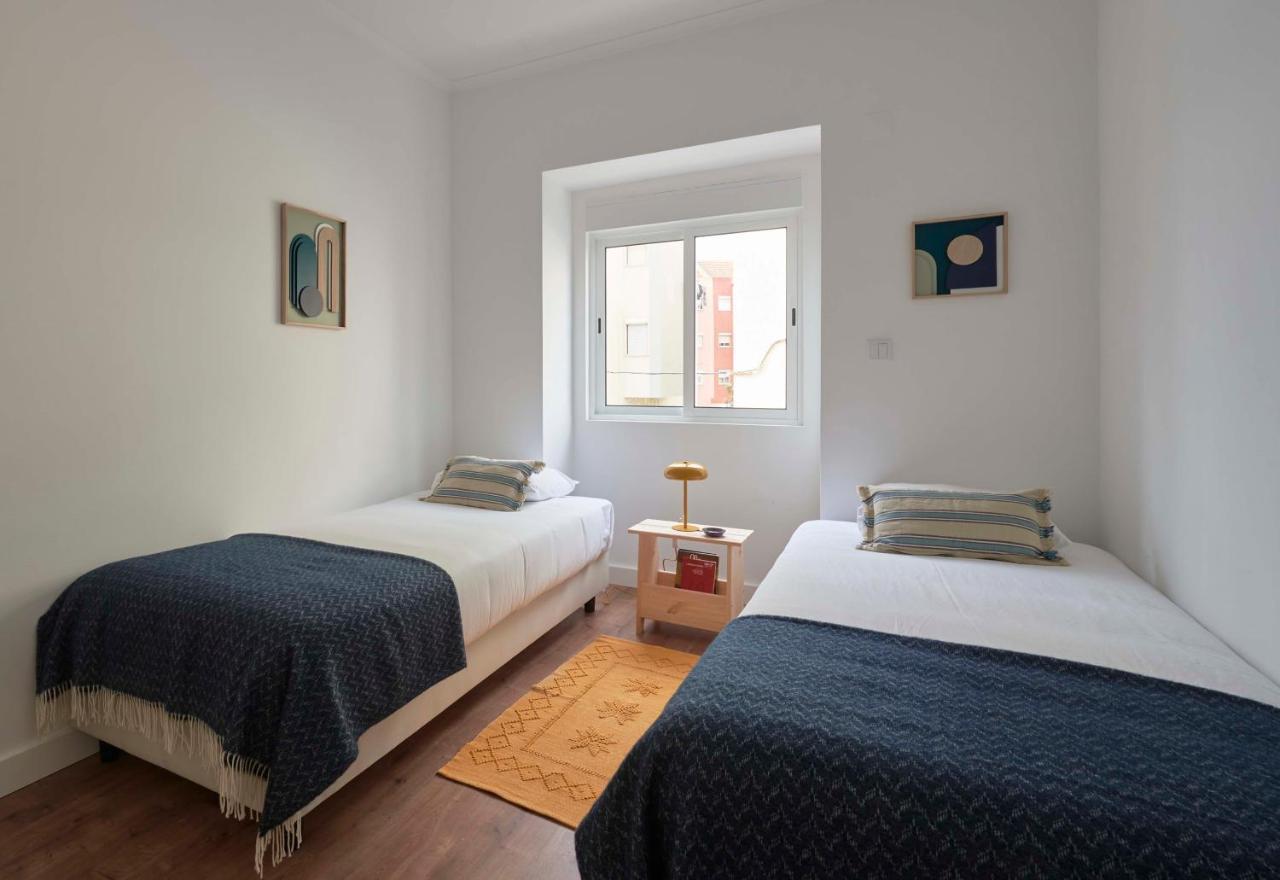 Spacious&Light-Filled 4BR Apartment By TimeColer Amadora Exterior foto