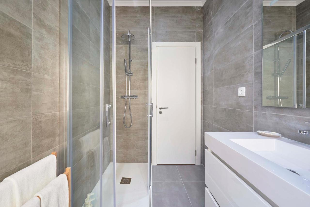 Spacious&Light-Filled 4BR Apartment By TimeColer Amadora Exterior foto